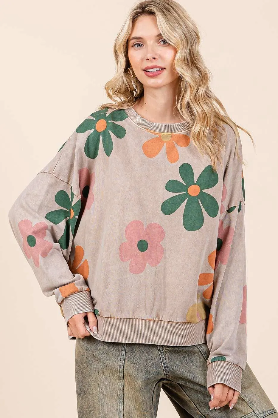 MINERAL WASH FLOWER PRINT FRENCH TERRY SWEATSHIRT