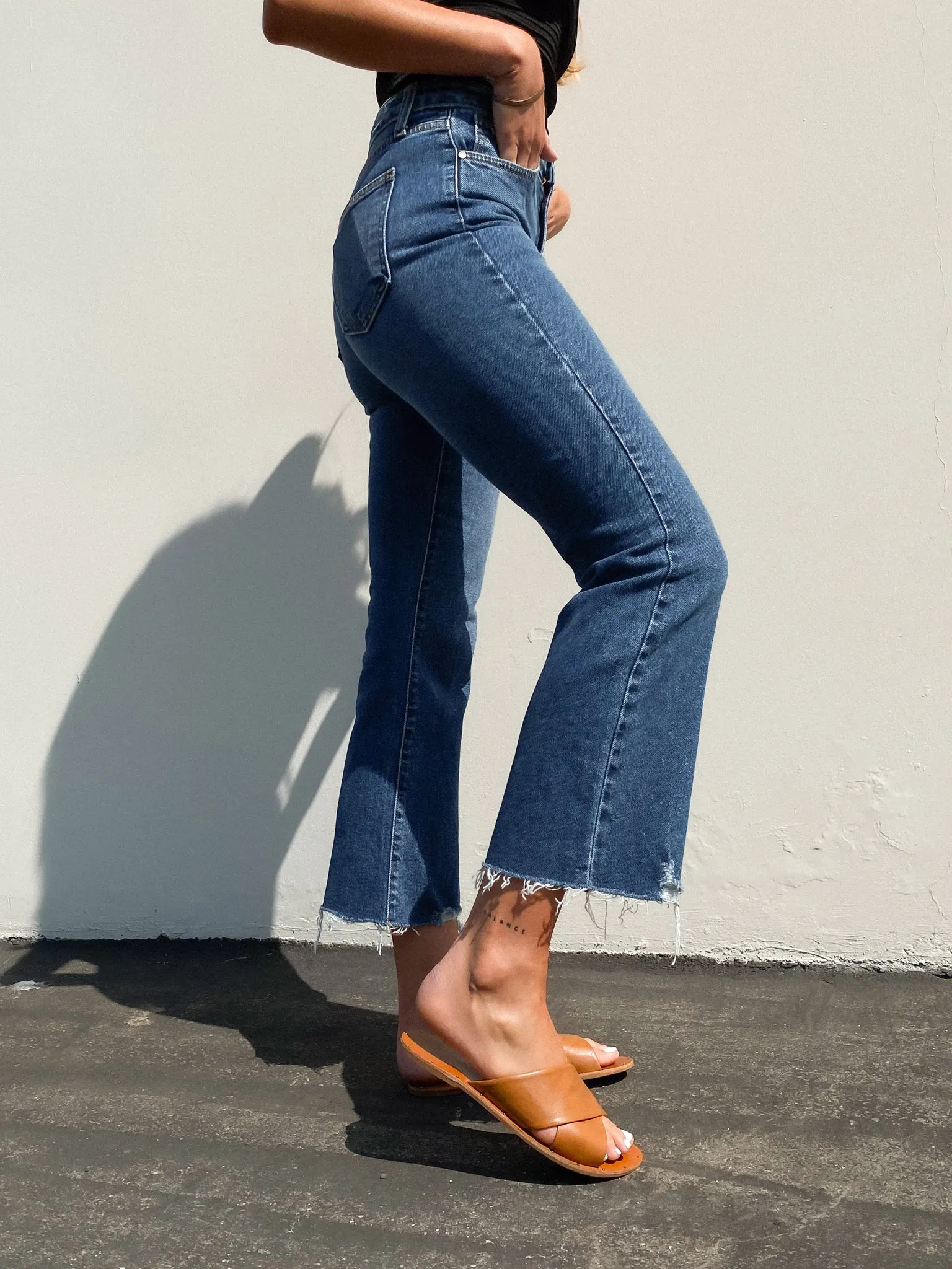 Vintage Cropped Flare Jeans in Medium Denim